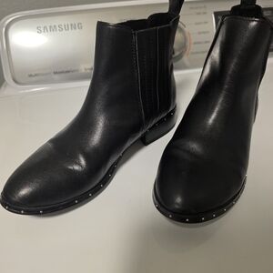 Steve Madden Black Leather Studded Heel Boots